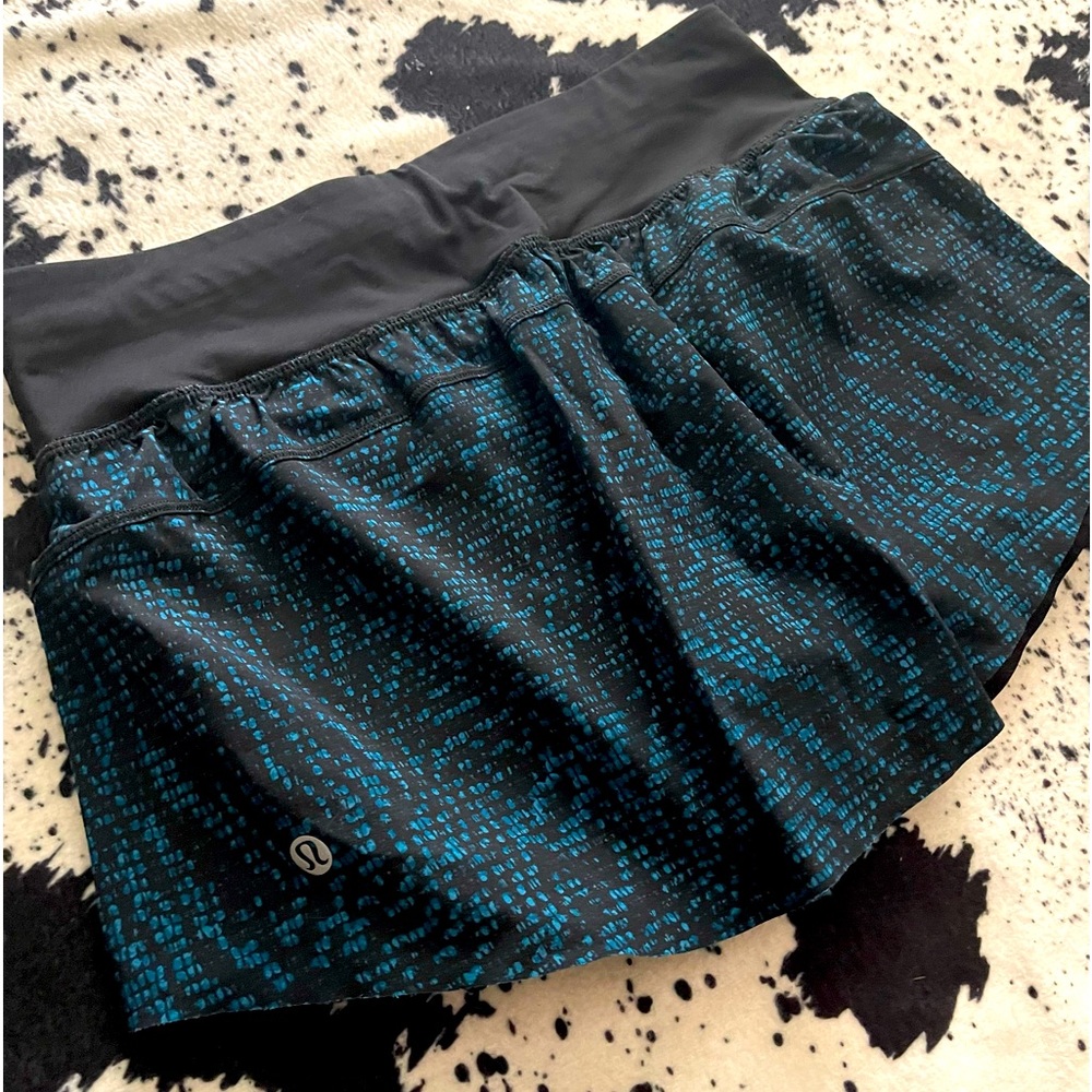 Lululemon Skirt Size: 4 / Wore ONCE!